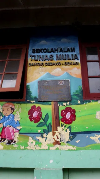 Qurban di Balik Gunungan Sampah